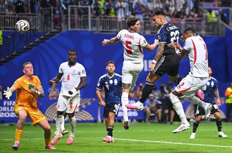 Khối đội hình phòng ngự của Thomas Tuchel quá bất hợp lý